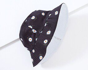 Alice + Olivia Daisy Print Duffel Bag + Bucket Hat ($235 Value)